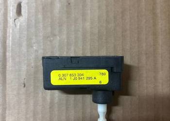 SILNICZEK LAMPY VW 0 307 853 304