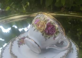 Zestaw śniadaniowy, trio
Porcelana Winterling Markleuthen
- Zestaw śniadaniowy, trio
Porcelana Winterling Markleuthen
-