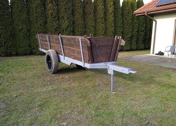 Przyczepa rolnicza jedno osiowa
