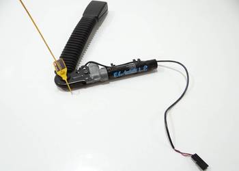 NAPINACZ PASA LEWY PRZÓD BMW E60 E61 LCI 7210887 (4279052)