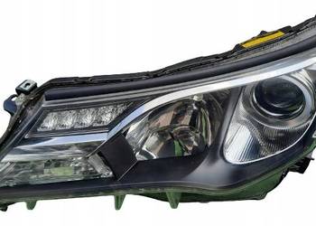 LAMPA LEWY PRZÓD XENON TOYOTA RAV4 IV EU