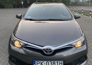 Toyota Auris 1.33 pierwsza rejestracja 03.2017 r., salon Polska, garażowana