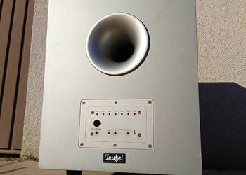 Subwoofer Teufel Concept E Magnum aktywny 400W bass 25cm wyjścia na 5 kolum