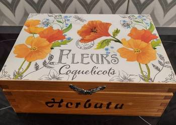 Herbaciarka z kwiatami decoupage pudełko na herbatę