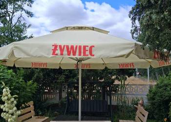 duży parasol ogrodowy 5,5m