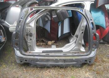 volvo v70 00-06r pas tył okulary