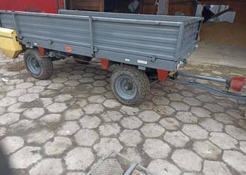 Rozrzutnik dwuosiowy prawie nowy