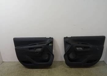 TAPICERKA BOCZEK LEWY PRAWY PRZÓD KOMPLET 98492869ZD Toyota Proace City