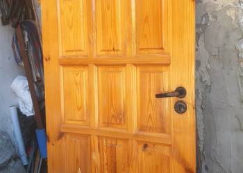 Drzwi drewniane 80 lewe z pół futryną stan dobry używany z demontażu