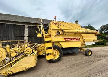 Kombajn zbożowy new holland 8030 lub John Deere 952  530