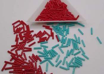 TOHO Bugle Opaque Pepper Red i Turquoise