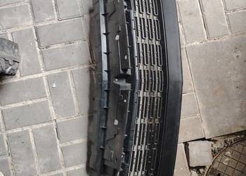 Wzmocnienie ramka dolna kratka z grillem Dodge Challenger