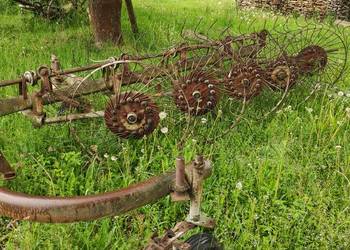 Zgrabiarka Przetrząsarka do siana