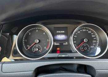 VOLKSWAGEN GOLF VII – Kompaktowy samochód z 2013 r.