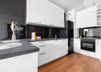 Do wynajęcia atrakcyjne 2-pokojowe mieszkanie z balkonem Do wynajęcia atrakcyjne 2-pokojowe mieszkanie z balkonem