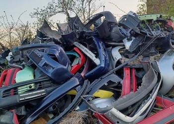 Oddam zderzaki i bąki od różnych samochodów