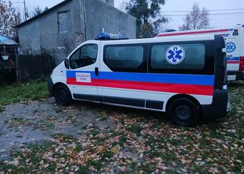 Opel vivaro 1.9 ambulans karetka niski przebieg