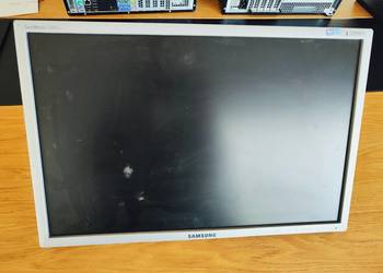 Monitor 22" Samsung SyncMaster 2243LNX | Stan Dobry