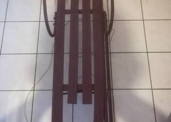 Sanki metalowe z oparciem. sprzedam.Mozliwa Wysyłka. .