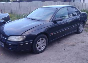 Opel Omega 2.0 16V uszkodzona