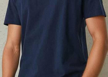 granatowy t-shirt męski Sinsay, rozm. M granatowy t-shirt męski Sinsay, rozm. M