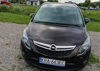 Opel Zafira Tourrer 2016 1.4 Turbo benzyna + gaz 140