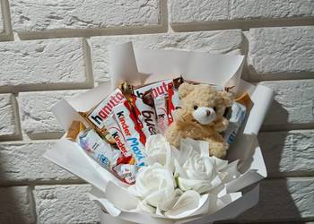 Słodki box Bukiet kinder z misiem Prezent na Komunię Roczek