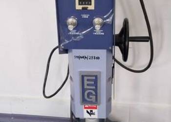 MASZYNA DO ULTRADŹWIEKOWEGO PUNKTOWEGO ŁĄCZENIA(ZGRZEWANIA)TKANIN EGW-2014