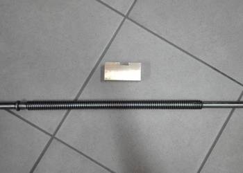 Śruba wzdłużna + półnakrętki do tokarki TUR-50