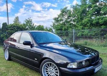 BMW E39 523i sedan manual lpg cosmosschwarz