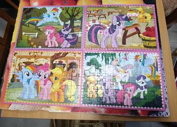 puzzle przedstawiają postacie z popularnego serialu animowanego "My Little