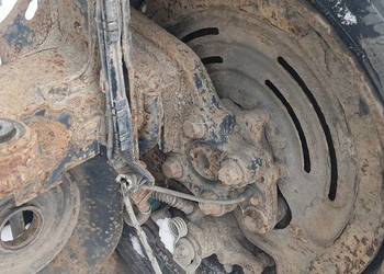 Belka zawieszenia Vivaro lift trafic lift