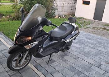 Skuter Piaggio Xevo 125