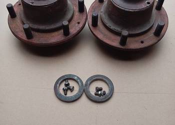 Piasty kół do przyczepy D-47 rozrzutnika Piasty kół do przyczepy D-47 rozrzutnika