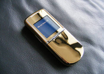 Telefon Nokia 8800 Sirocco Gold 18k (ochrona danych i rozmów)