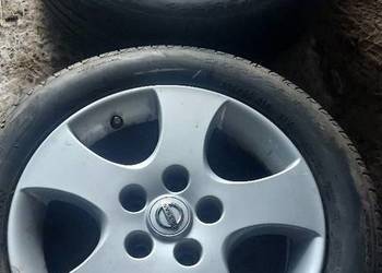 Felgi Nissan  z oponami letnimi Pirelli 205/55/16 rozstaw 5×114,3