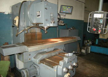 Frezarka pionowa FSS 400 HECKERT z odczytem