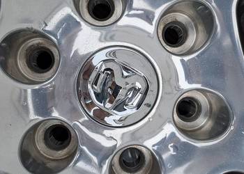 Dodge Ram 1500 rok 2019 felgi i opony