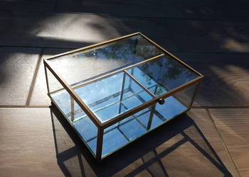 Duza szklana szkatułka