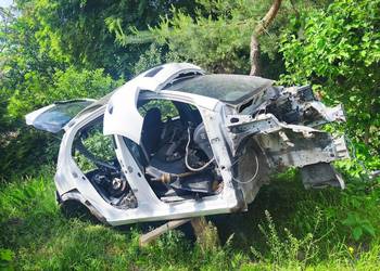 Toyota Yaris 2 ćwiartka przednia tylna