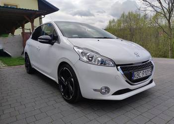 Peugeot 208 Allure 2012