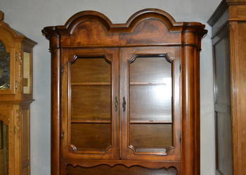 kredens włoski .orzech