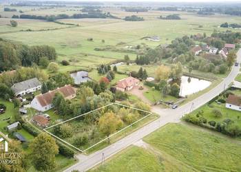 Działka budowlana Leginy / 0,14 ha / media / WZ