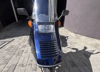 Sprzedam Hondę Helix w bardzo dobrym stanie technicznym .