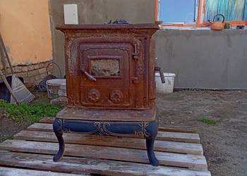 Sprzedam kominek żeliwny,koza
