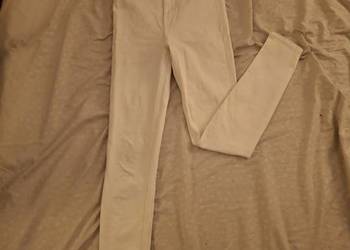 jeansy białe z zary