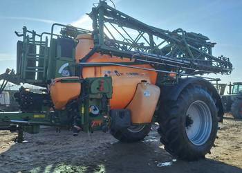 Opryskiwacz Amazone UX 4200