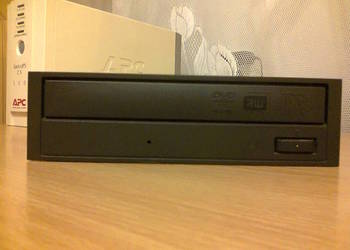 Sprzedam nagrywarkę napęd optyczny DVD NEC SATA AD-5200S