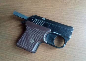Pistolet hukowy