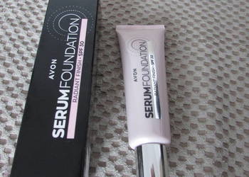 podkład nawilżający z serum Avon Warm Light Tan spf 30